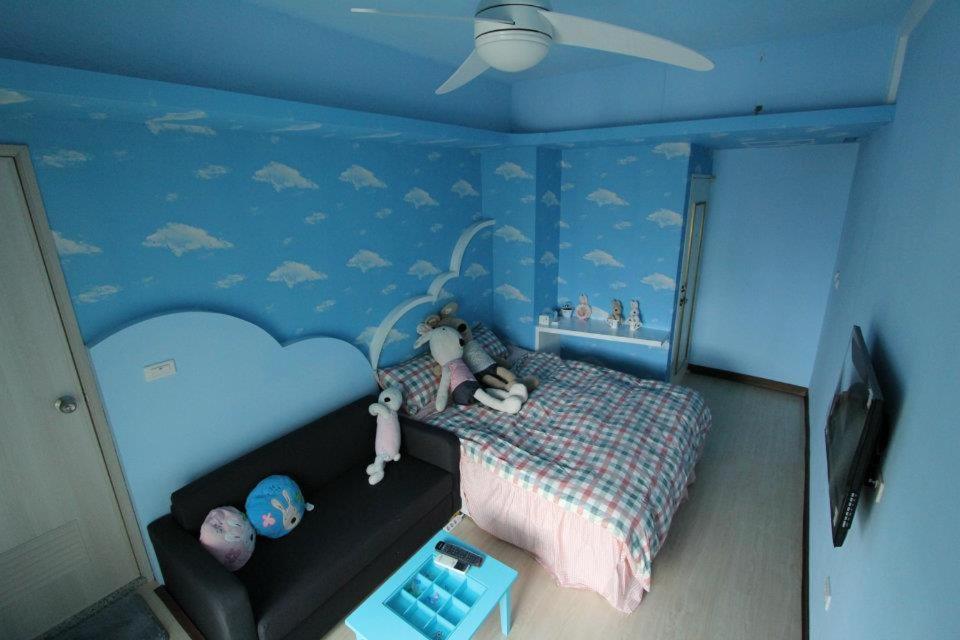 Peter Rabbit Cozy Nest Apartment Tainan Room photo